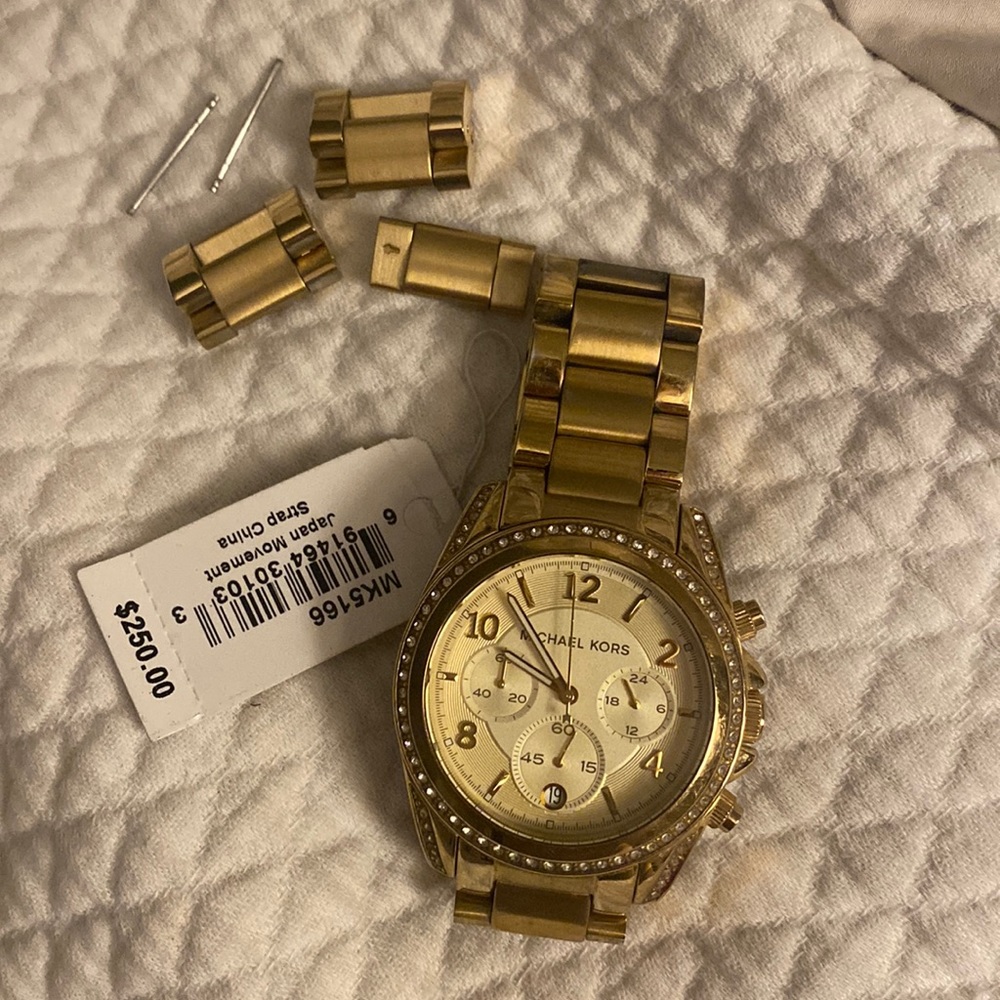 Michael Kors Runway watch with glitz (Authentic)